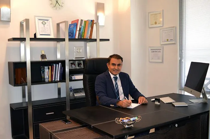 دکتر وحید سیاه کلا